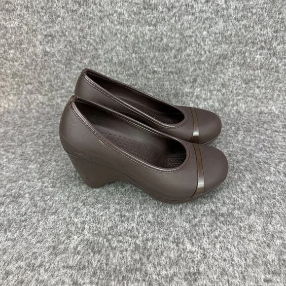 ✅Womens 7W Crocs Lena Cap Toe Wedge Brown Slip-On Heel Pumps Casual Comfort Shoe - Picture 2 of 11